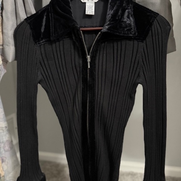 Cabi silk blend long sleeve sweater - Picture 1 of 2